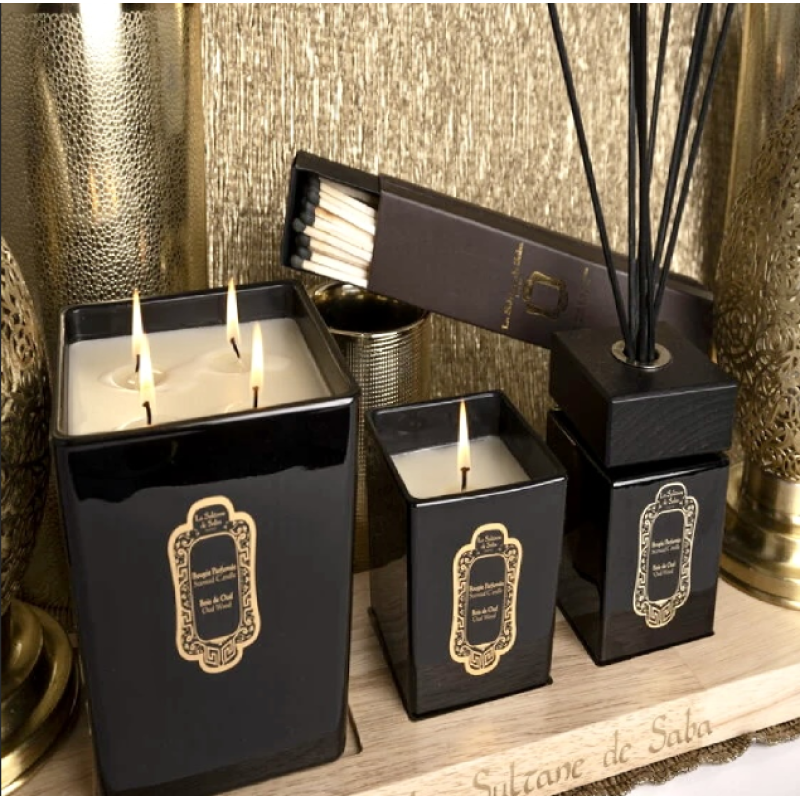 Oud Scented Candle Medienos aromato kvapni žvakė, 400g