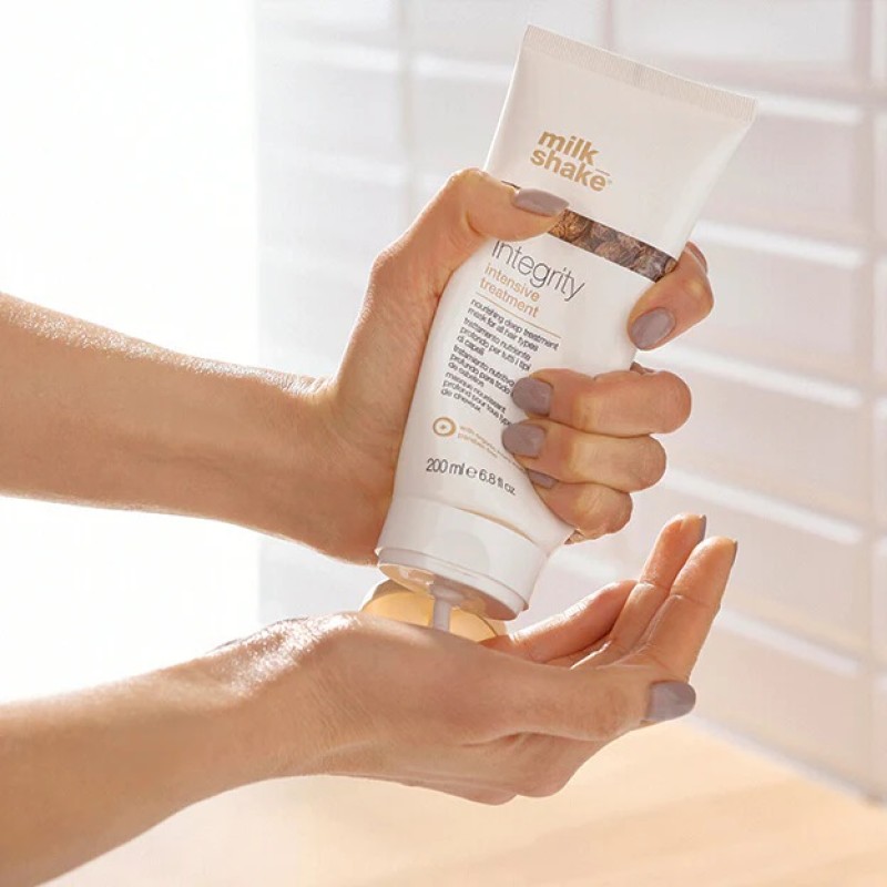 Integrity Intensive Treatment Stipri maitinanti kaukė su ekologišku Muru Muru sviestu,200ml