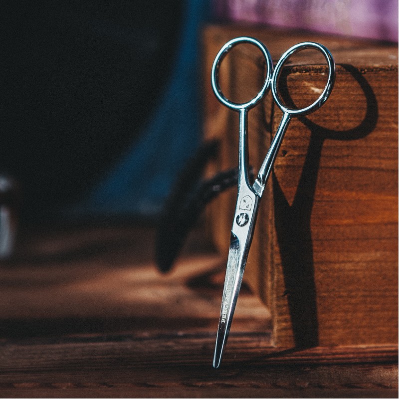 Beard & Moustache Scissors Barzdos ir ūsų formavimo žirklės, 1 vnt.