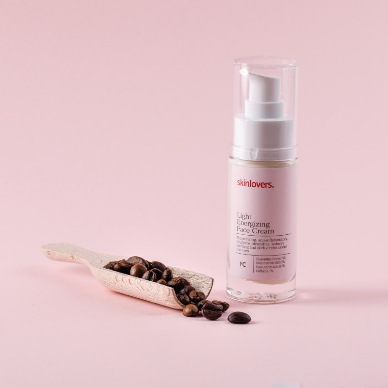 Light Energizing Face Cream Drėkinantis veido kremas su hialurono rūgštimi, 30ml