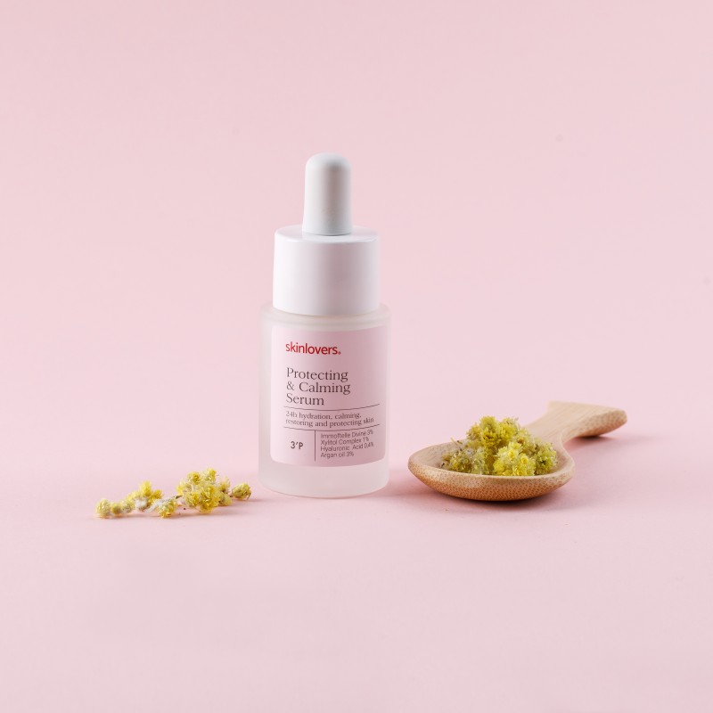 Protecting & Calmin Serum Intensyviai drėkinantis ir odą raminantis veido serumas, 15ml