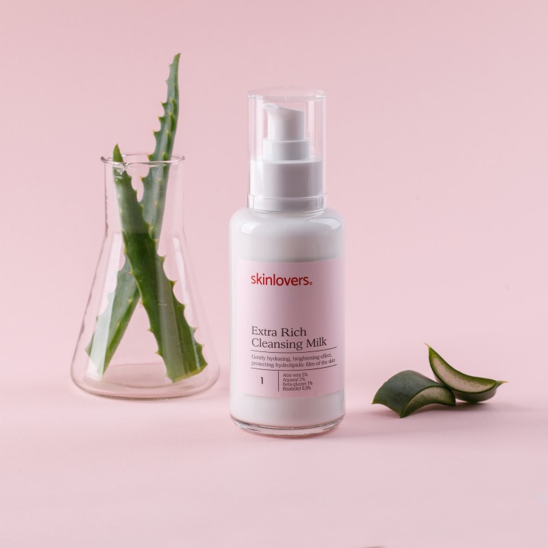Extra Rich Cleansing Milk Švelnus veido odos pienelis, 100ml