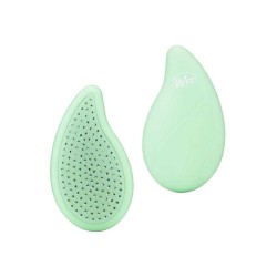 Go Green Palm Detangler Green Kišeninis plaukų šepetys su arbatmedžio aliejumi, 1vnt 
